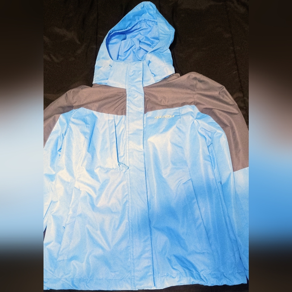 Venustus Women's Sz Small Heated Coat ** NO BATTERY**